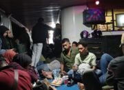 Diduga Mesin Rusak, Ratusan Penumpang Kapal KM. Agil Pratama 04 Tujuan Raha-KDI Terlantar