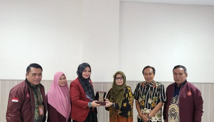 Mahasiswa Magister Hukum Unsultra Ikuti Program Benchmarking di Kampus Jawa