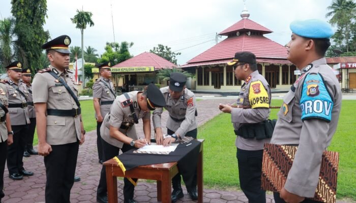 Tiga Kasat dan 8 Kapolsek di Polres Konsel Berganti