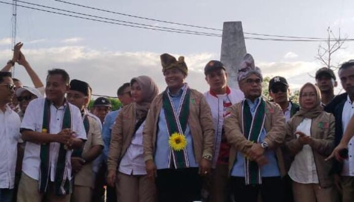 Tumpah Ruah Masyarakat Menjemput Kedatangan “Rahmatnya” Muna