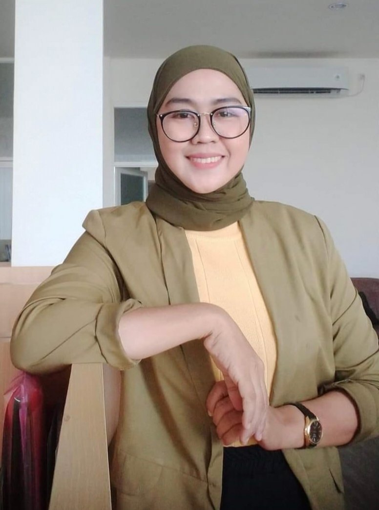 Nisrina Hamid, S.P., M.P., CMA (Dosen Fakultas Ekonomi dan Bisnis Islam Universitas Muhammadiyah Kendari).