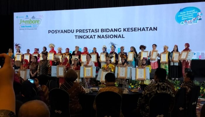Kemenkes RI Anugerahi Posyandu Sido Rukun di Konsel sebagai Posyandu Berprestasi