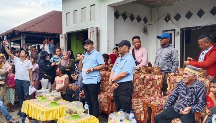 Rusman Emba Titip Perbaikan Ruas Jalan Kawite Wite ke Rajiun Tumada jika Terpilih Bupati Muna