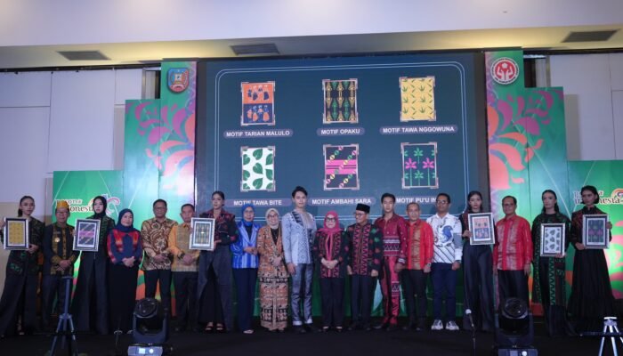 Motif Tenun Tradisional Konawe Selatan Resmi Diluncurkan