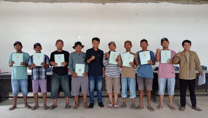 Lama Berjuang, Masyarakat Desa Puulipu Kini Terima Ratusan Sertifikat Tanah