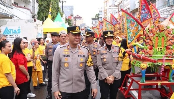 Polres Pelabuhan Makassar Amankan Festival Cap Go Meh