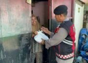 Bulan Ramadan, Polres Pelabuhan Makassar Bagikan Sembako ke Warga