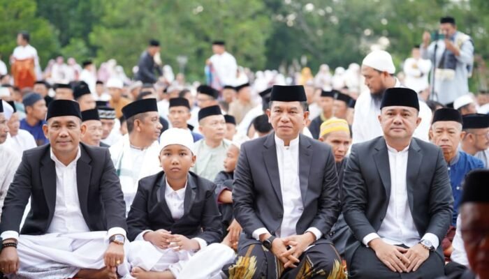 Momen Idul Fitri 1446 H, Bupati Irham Kalenggo Ajak Masyarakat Jaga Kebersamaan dan Sosialisasikan Program Konsel Setara