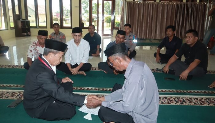Tahanan Kasus Narkoba Jalani Pernikahan di Polres Konsel