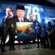 Rayakan HUT Partai Demokrat ke-24, SBY Serahkan Lukisan ‘Only The Strong’ Kepada Kader Demokrat