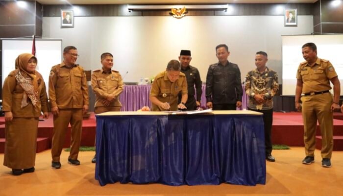 APBD Perubahan 2025 Diteken, Pemda dan Dewan Sepakat Efisiensikan Anggaran Menuju Konsel SETARA