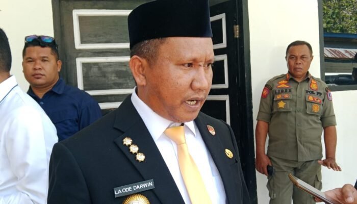 Bupati La Ode Darwin Tepis Tudingan Terlibat dalam Pusaran Tambang dan Penyerobotan HPT