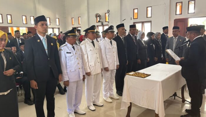Bupati Muna Barat Lantik 205 Pejabat Eselon III dan IV
