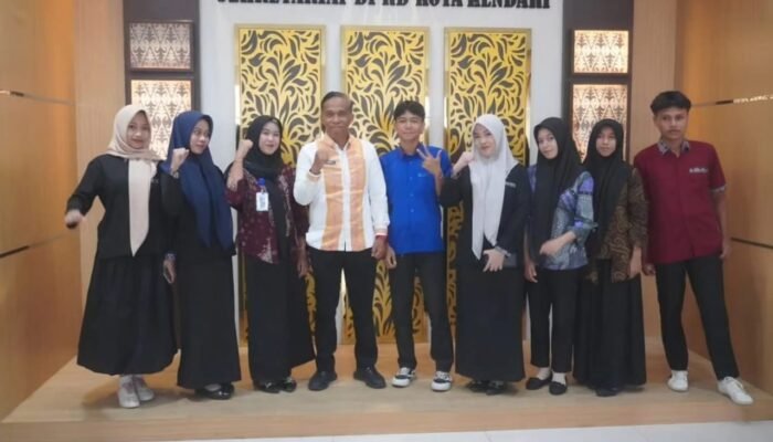 Sekretariat DPRD Kendari Lepas Siswa Magang SMKN 4 Kendari, Harapkan Kontribusi Nyata di Masa Depan