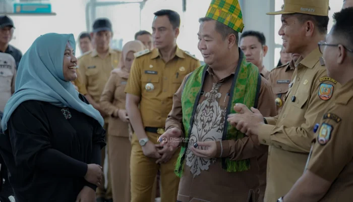 Dirjen Dukcapil Kunjungi Konsel, Apresiasi Inovasi Pelayanan dan Dorong Integrasi di MPP