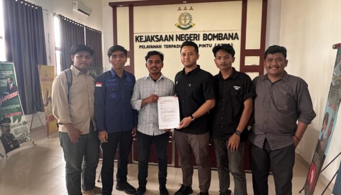 Diduga Lakukan Pungli, Plt Kabid GTK Dikbud Bombana Dilapor di Kejaksaan