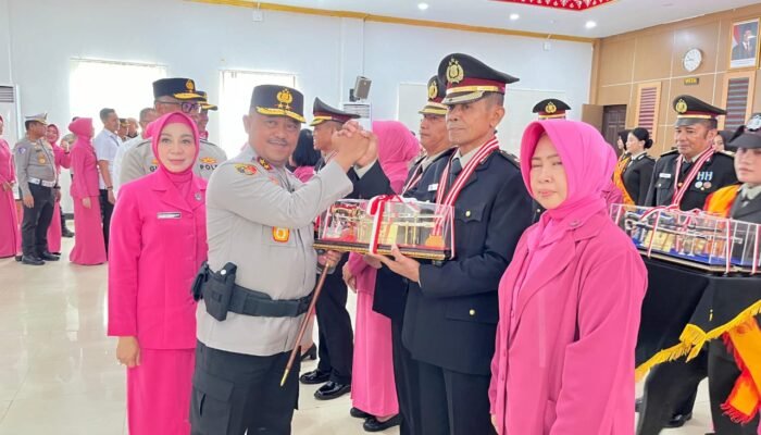 Sebanyak 16 Personel Polda Purnabakti, Kapolda Sultra : Pengabdian di Masyarakat Tidak Berakhir