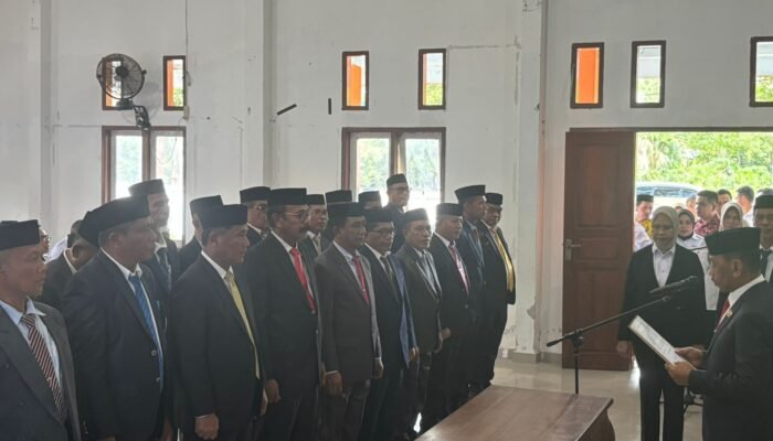Wakil Bupati Mubar Lantik 33 Pejabat Eselon II, Ini Daftarnya
