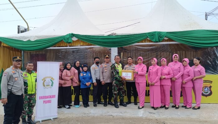 Pastikan Nataru Berjalan Aman, Wakapolres Konsel Tinjau Pos Pam Operasi Lilin