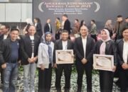 Bawaslu Konsel Dianugerahi Terbaik III dalam Anugerah Kehumasan 2025 dari Bawaslu RI