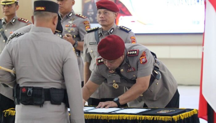Awal Tahun 2026, Kapolda Sultra Pimpin Sertijab Pejabat Utama dan Kapolres