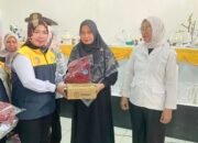 Wujudkan Konsel Cerdas, Bunda PAUD Mulai Salurkan Seragam Sekolah Gratis Bagi Pelajar di Enam Kecamatan