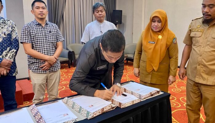 Pemda Konsel Kembali Teken Perjanjian Kerja Sama UKT Setara 2026 dengan 13 Perguruan Tinggi di Sultra