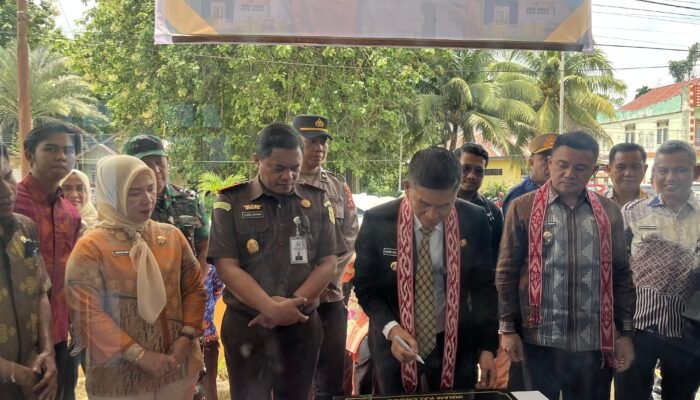 Resmikan BLUD Puskesmas Andoolo, Bupati Irham Kalenggo Optimalkan Layanan Kesehatan