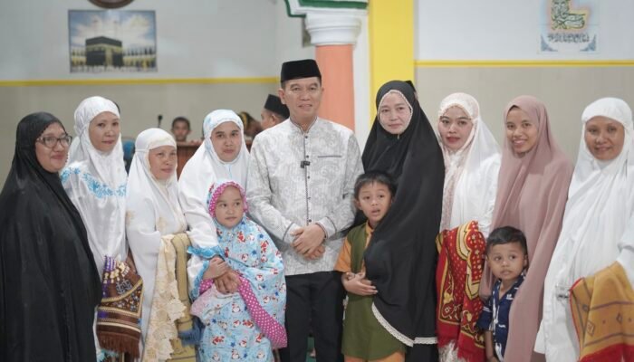Bupati Irham Ajak Masyarakat Landono Tabur Kebaikan Dan Tingkatkan Kualitas Ibadah saat Safari Ramadan