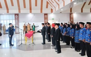 Bupati Irham Kalenggo Definitifkan Kadisdukcapil Konsel dan Lantik Pejabat Administrator serta 22 Kepsek