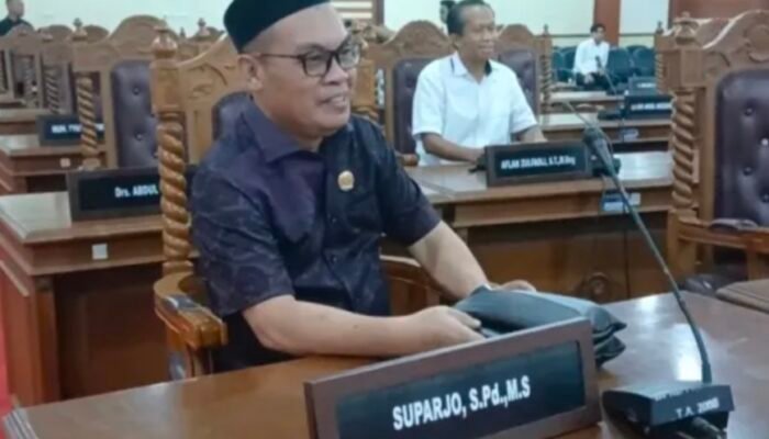 Supardjo Resmi Pimpin Ketua Fraksi Partai NasDem DPRD Sultra