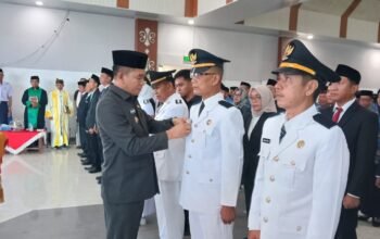 Bupati Irham Kalenggo Lantik Pejabat Eselon III, IV dan Kepala UPTD Puskesmas di Konsel, Berikut Daftar Namanya