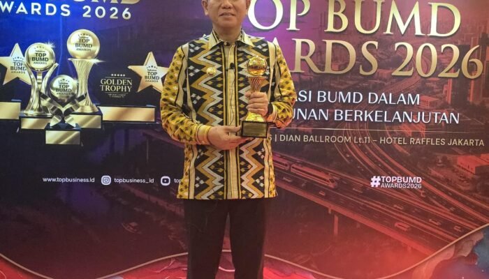 Bupati Irham Kalenggo Raih Penghargaan Top Pembina BUMD di Ajang Top BUMD Award 2026