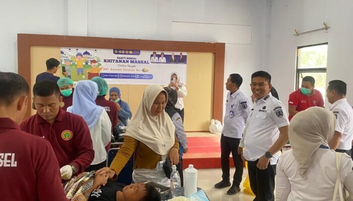 Dinkes, BLUD RSUD Kolaborasi IDI dan PPNI Gelar Khitanan Massal di Momentum HUT ke-23 Konawe Selatan