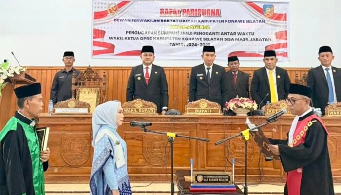 Hj Yuli Yati Resmi Dilantik Wakil Ketua I DPRD Konsel PAW dari Ronald Rante Alang