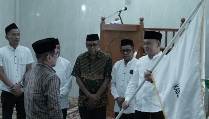 Wabup Wahyu Lepas Kafilah MTQ XXXI Sultra, Konsel Target Raih Prestasi Terbaik