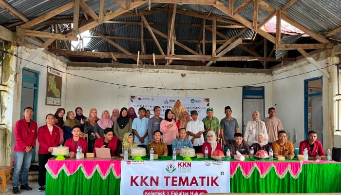 Mahasiswa KKN Fakultas Hukum Unsultra Sosialisasikan Bahaya Narkoba di Desa Asaria