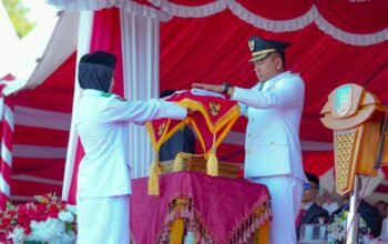Momentum Peringatan HUT ke-81 RI, Bupati Konsel : Warisan Perjuangan Pahlawan Perlu Diisi dengan Peningkatan Pelayanan Publik