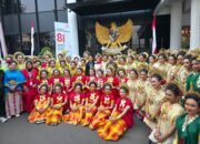 Tak Ada Suport Pemerintah, Penari Kolosal Asal Kendari Tampil di Istana Negara Gunakan Akomodasi Pribadi