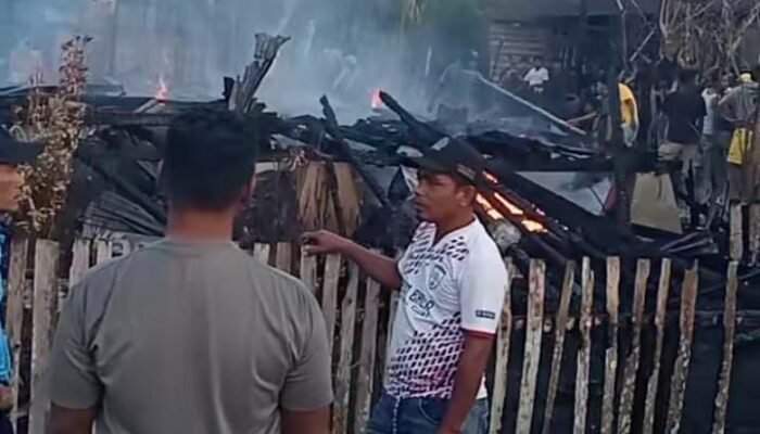 Rumah dan Tiga Unit Motor Hangus Terbakar saat Pemiliknya Mencari Pakan Ternak