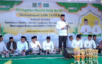 Peringati Maulid Nabi Muhammad SAW, Bupati Irham Kalenggo Ajak Masyarakat Wujudkan “Konsel Setara” dan Teladani Rasulullah