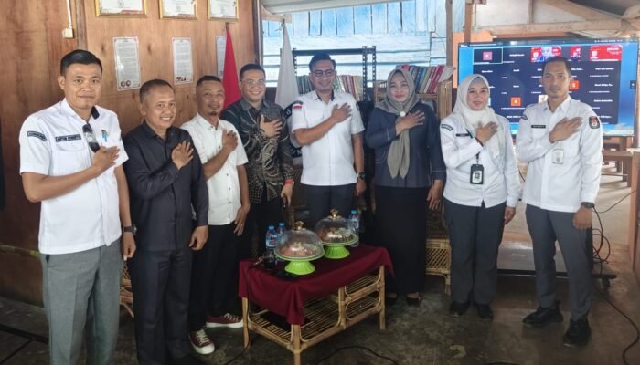 KPU Konsel Mantapkan Literasi Politik Lewat Bedah Buku “Jalan Panjang Menuju Kursi Pemimpin Daerah”