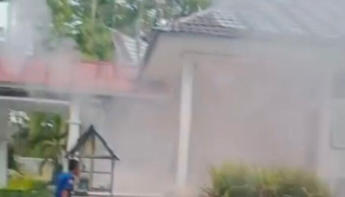 Kantor BKPSDM Konsel Nyaris Terbakar, Tiga Lokasi Karhutla Berhasil Dipadamkan Damkarmat