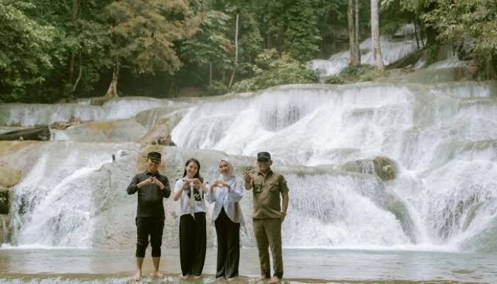 Pesona Air Terjun Moramo Beri Kontribusi PAD di Bidang Pariwisata Konawe Selatan