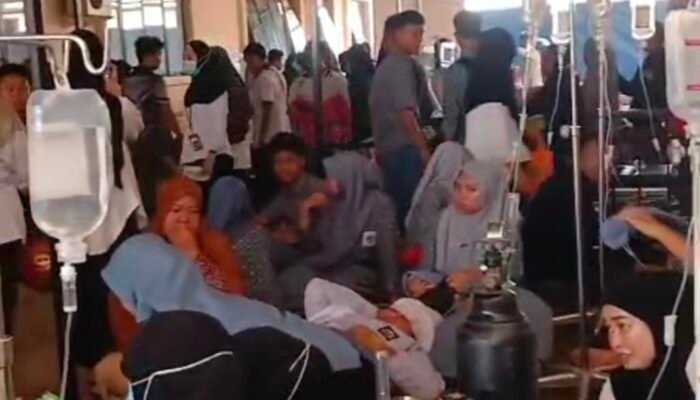 Ratusan Siswa SD, SMP dan SMA di Konsel Dilarikan ke Puskesmas Motaha Diduga Usai Mengkonsumsi MBG