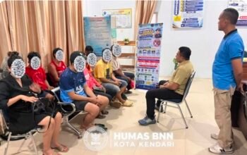 Operasi Gabungan BNN dan Polresta Kendari Berhasil Amankan 10 Orang Positif Narkoba dan Barang Bukti