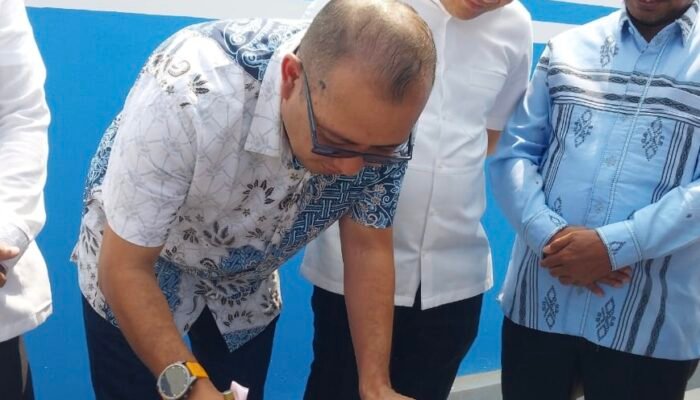 PT Ifishdeco Tbk Bantu Sarana MCK dan Tempat Wudhu Ponpes Minhajut Tullab Lewat Program CSR