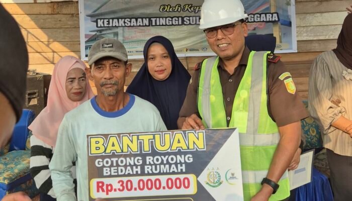 Kajati Sultra Tinjau Bedah Rumah di Mowila, Jaksa Dorong Peningkatan Kualitas Hidup Masyarakat
