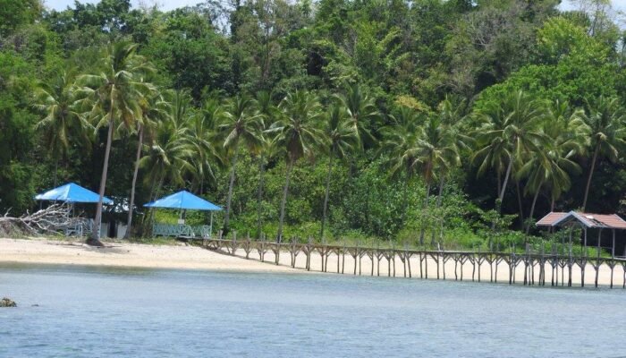 Dinas Pariwisata Konsel Lirik Pengembangan Pulau Lara, Ketua DPRD Beri Suport Guna Peningkatan PAD